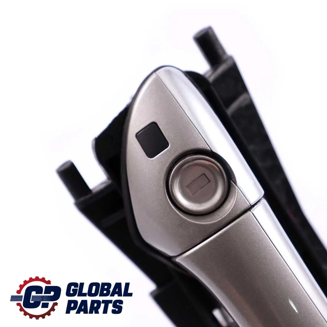 Mercedes-Benz C-Class W203 Front Right Door O/S Handle Cubanite Silver 723