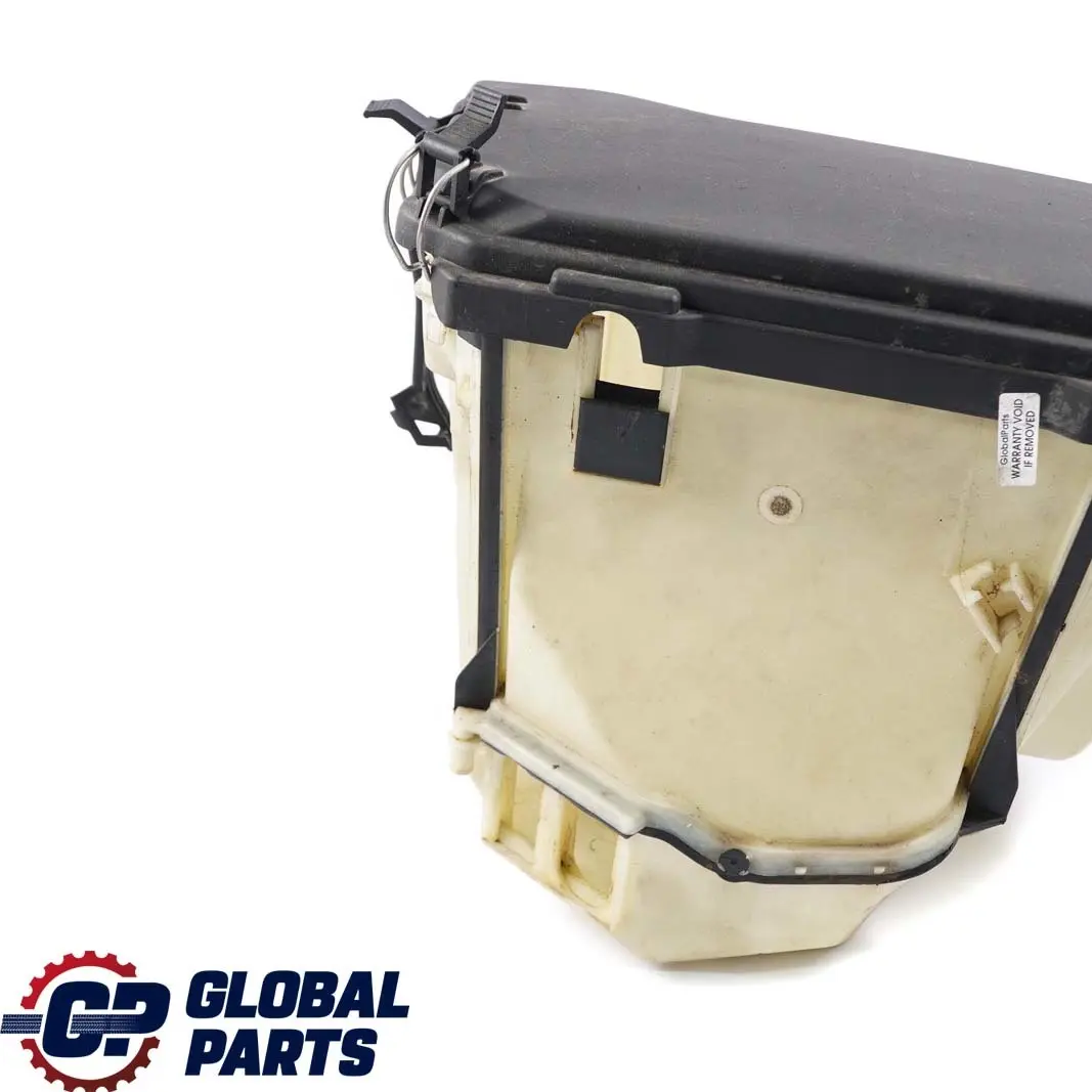 Mercedes-Benz C-Class W204 Fuse Box Housing Cover A2045400124