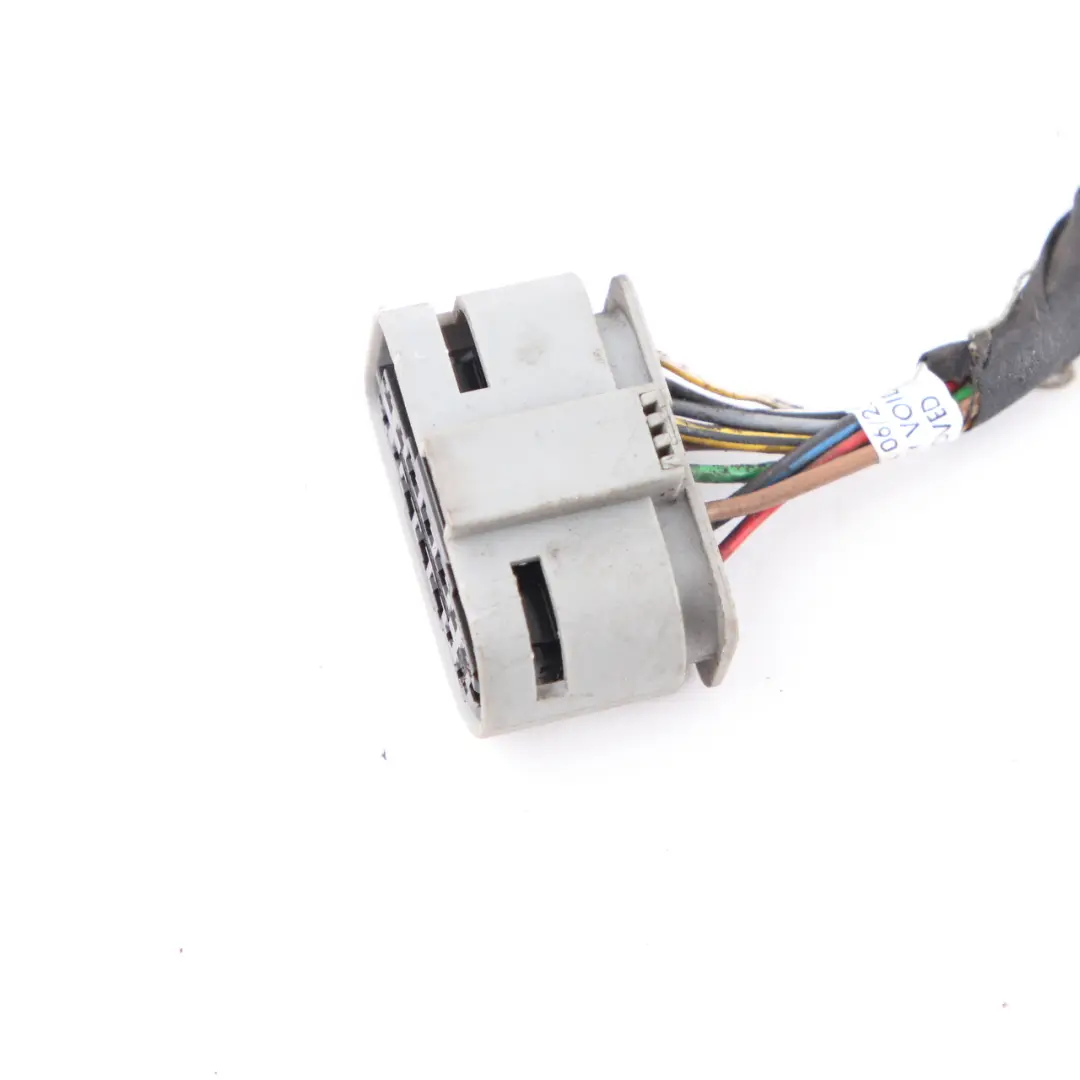 Mercedes W204 Headlight Bi-xenon Front Left N/S Plug Socket Wiring A0525455626