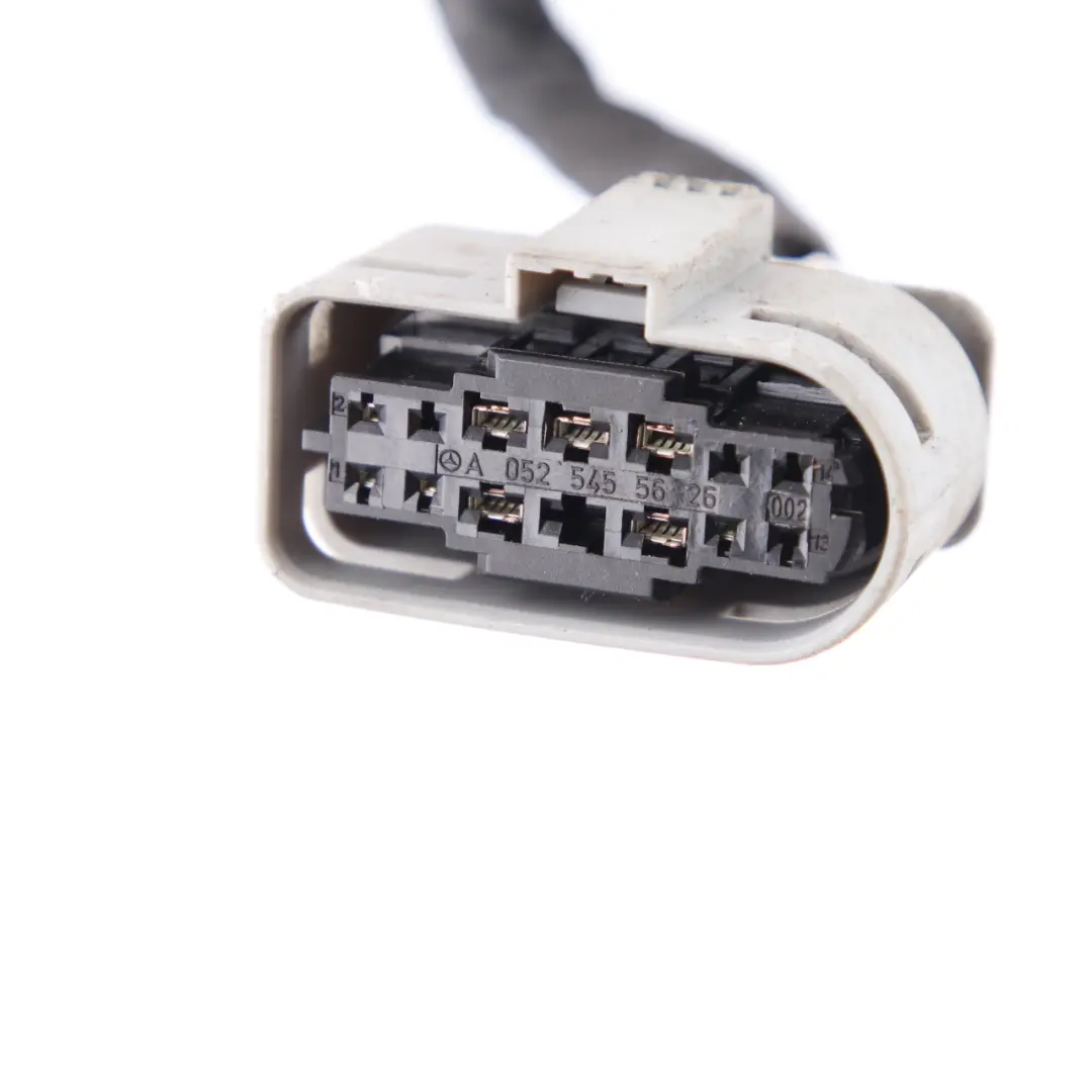Mercedes W204 Headlight Bi-xenon Front Left N/S Plug Socket Wiring A0525455626