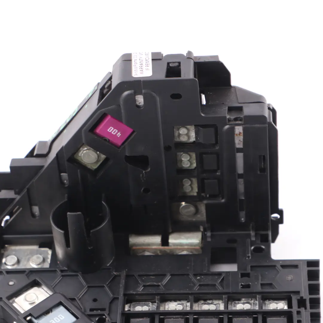 Mercedes W205 Front Relay Power Fuse Box Control Unit Module A2055407011
