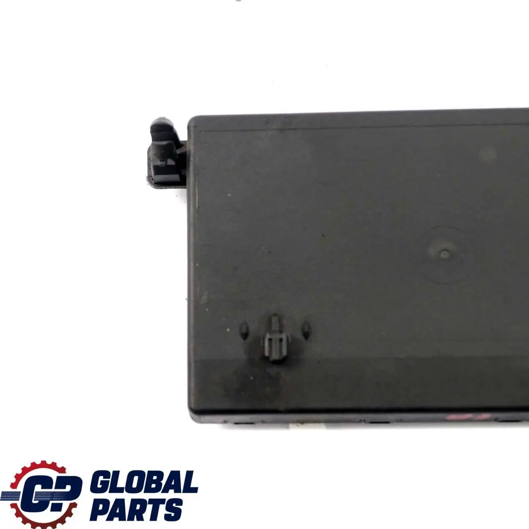 Mercedes-Benz Vito Viano W639 Front Right Door O/S Control Module A6398200326