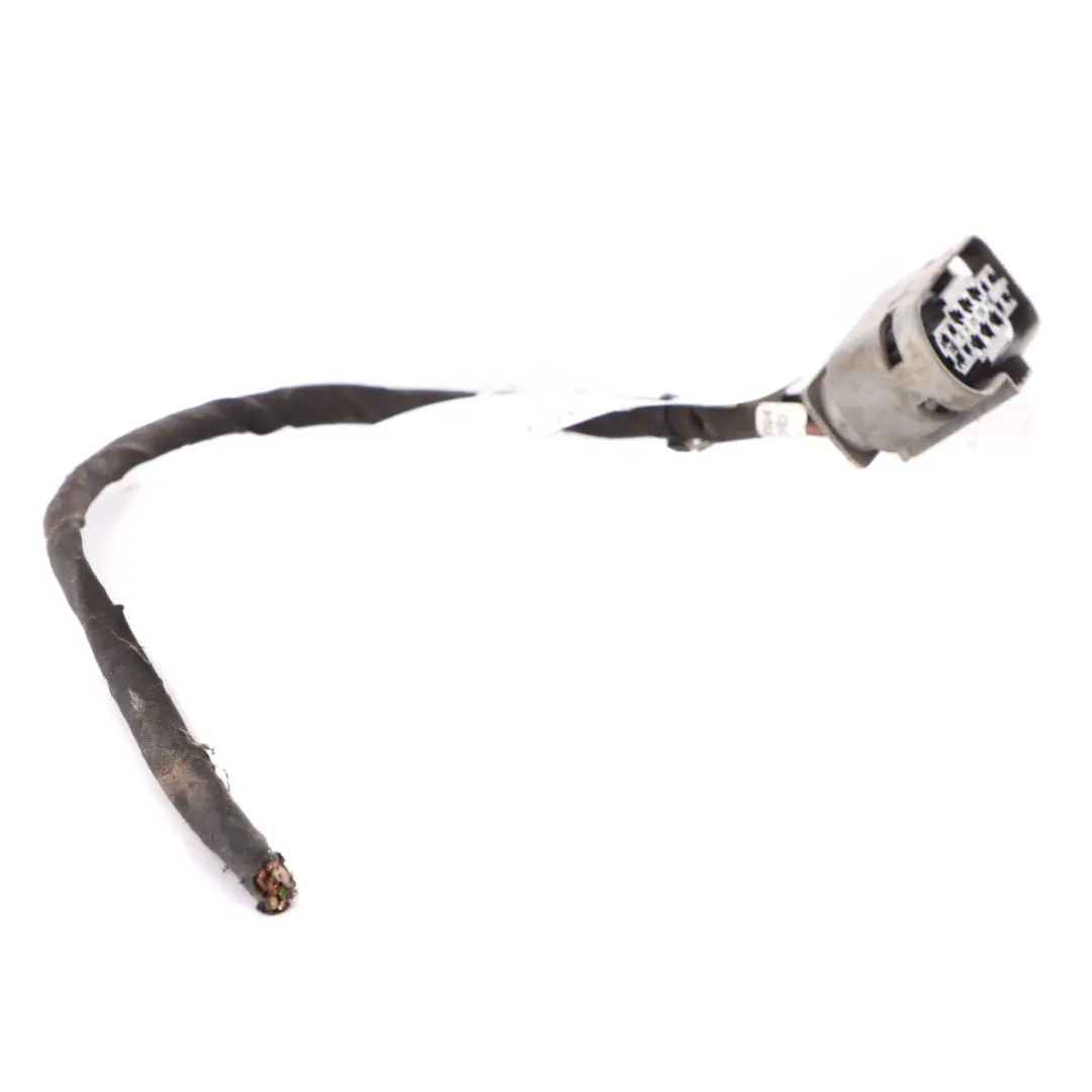Mercedes W906 Facelift Headlight Front Left N/S Plug Socket Wiring A0525455626