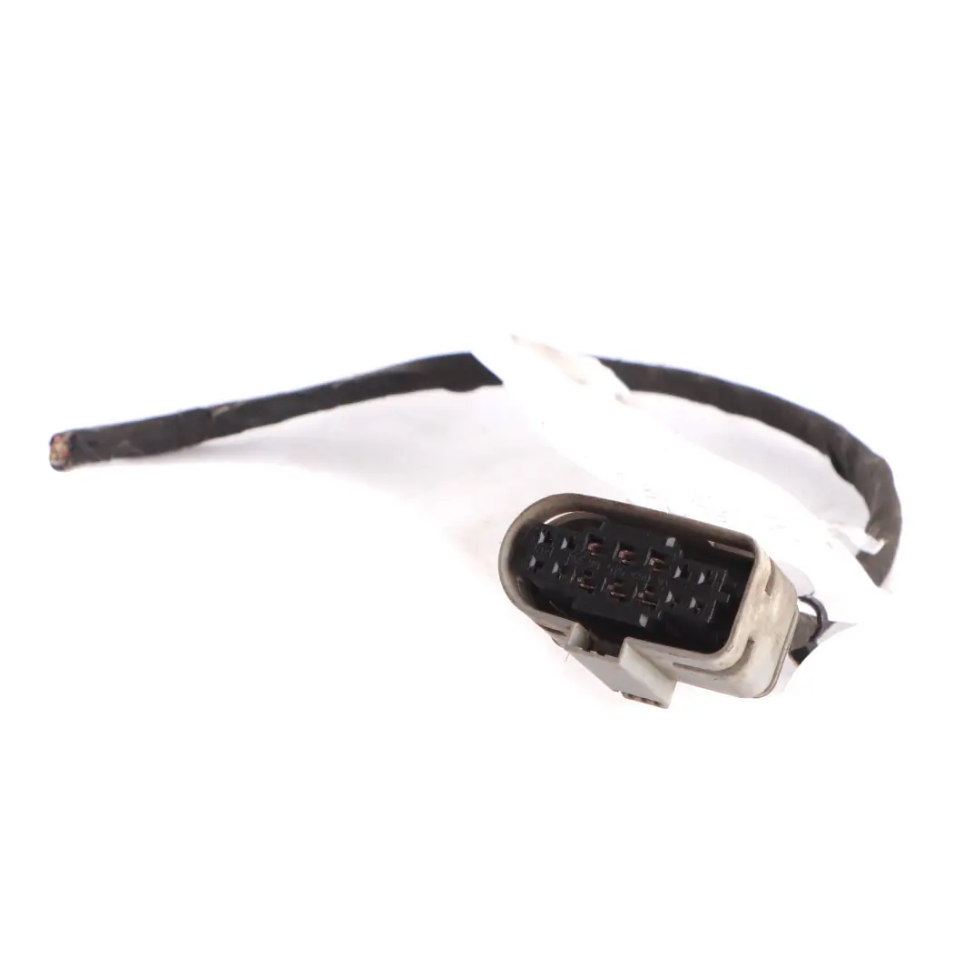 Mercedes W906 Facelift Headlight Front Left N/S Plug Socket Wiring A0525455626