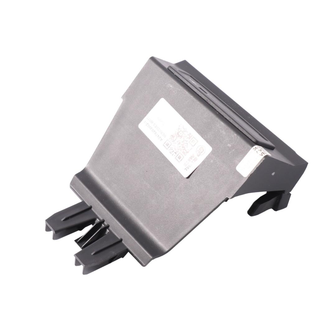 Mercedes W177 W247 USB Port Buchse Stecker Bedienfeld Anschluss A2478203902