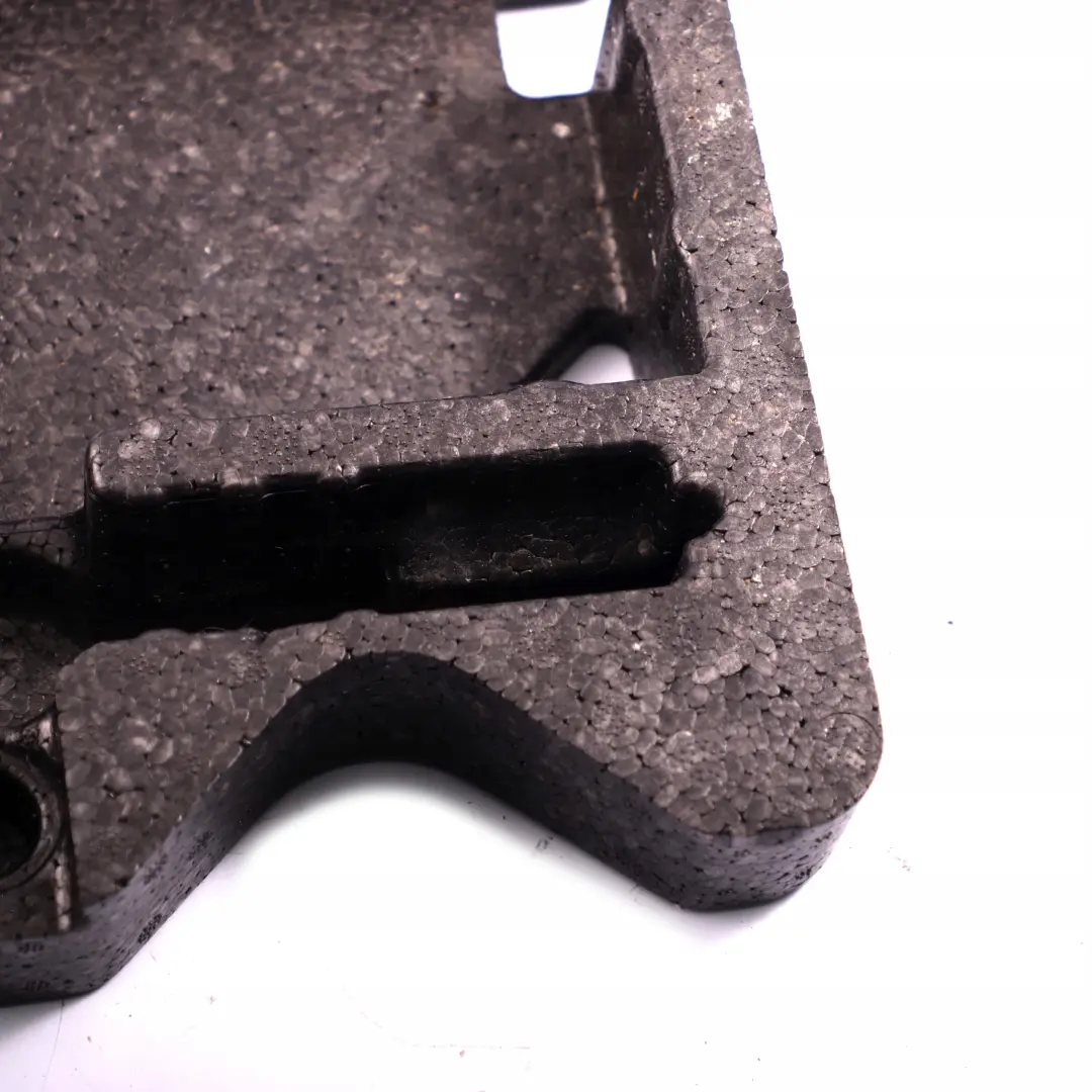 Juego herramientas Compresor Sellador Bandeja almacenamiento para BMW X1 E84 con número de pieza 6793708 BMW X1 E84 Juego herramientas Compresor Sellador Bandeja almacenamiento - SKU 6793708-1 - Número de pieza 6793708