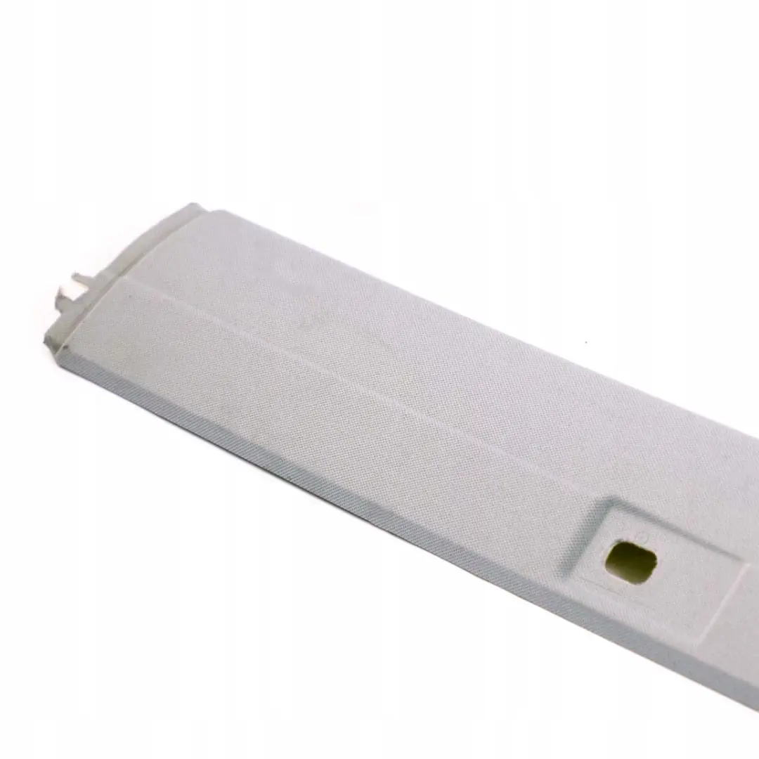 Mercedes-Benz W414 Toit Moulure Droite Capot Gris pour à propos du numéro de pièce A4146900262 Mercedes-Benz W414 Toit Moulure Droite Capot Gris - SKU A4146900262 - Numéro de pièce A4146900262