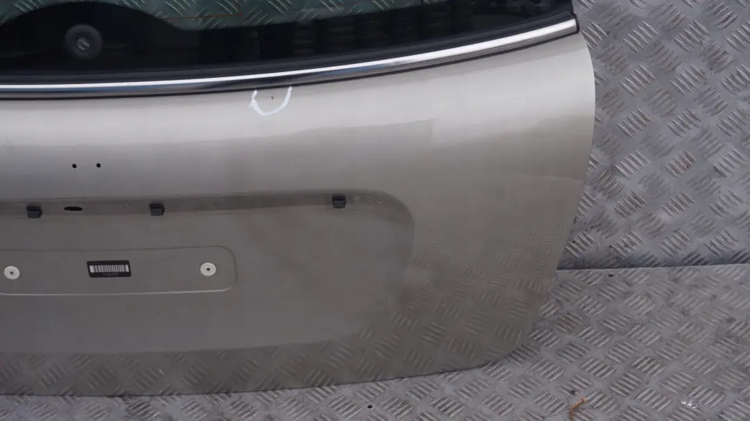 Klapa tylna tył sparkling silver A60 do MINI R56 o numerze 2752015 MINI R56 Klapa tylna tył sparkling silver A60 - SKU 2752015-SS2 - Numer Części 2752015