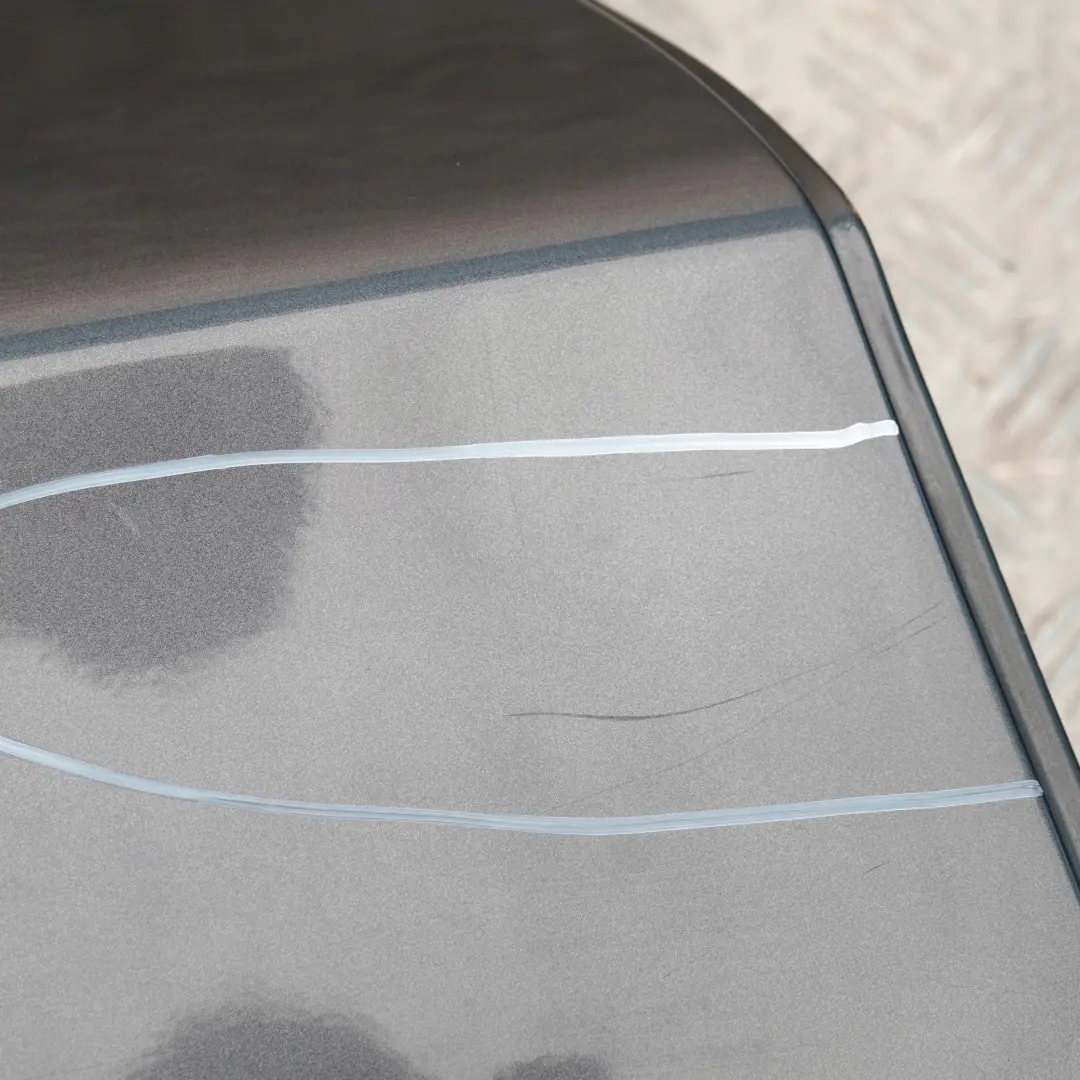 Puerta trasera derecha Sparkling Graphite Metallic - A22 para BMW E87 E87N con número de pieza 7191018 BMW E87 E87N Puerta trasera derecha Sparkling Graphite Metallic - A22 - SKU 7191018-SG1 - Número de pieza 7191018