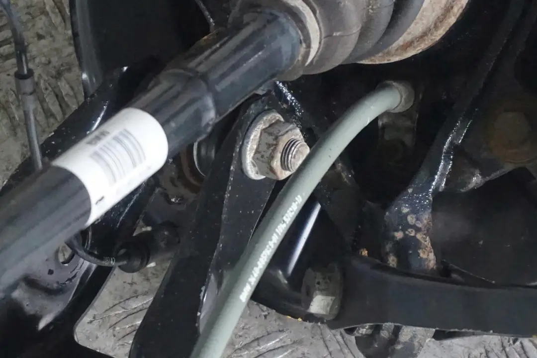 BMW F22 220d N47N Zwrotnica półoś lewa 184HP - SKU 6792515-5 - Numer Części 6792515