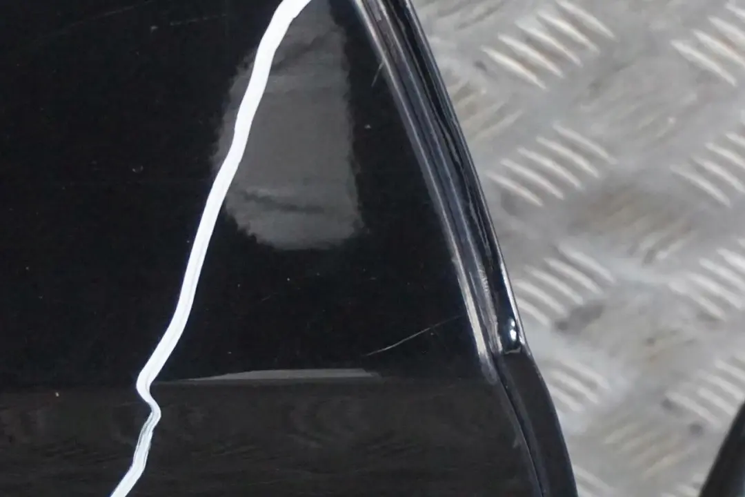 BMW 3 E90 Drzwi prawe tylne schwarz II 668 - SKU 7203648-SCH8 - Numer Części 7203648
