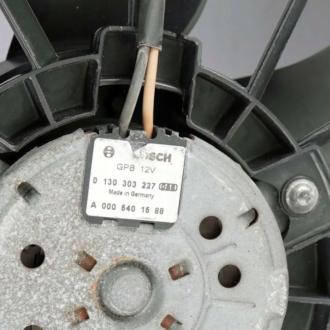  Mercedes-Benz W210 Refroidissement Moteur Ventilateur - SKU A2105052355 - Numéro de pièce A2105052355