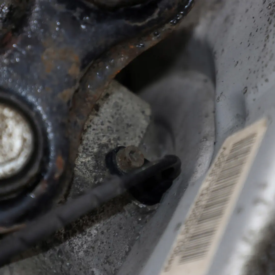 BMW E65 740i N62N Zwrotnica piasta wahacz prawy - SKU 6763120-1 - Numer Części 6763120