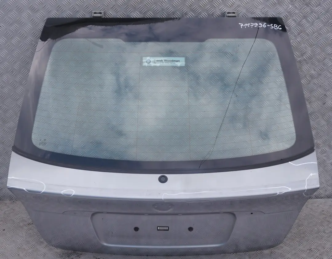 Trunk Boot Lid Tailgate Silbergrau Silver Grey - A08 to BMW 3 Series E46 Compact with Part number 7117996 BMW 3 Series E46 Compact Trunk Boot Lid Tailgate Silbergrau Silver Grey - A08 - SKU 7117996-SBG - Part number 7117996