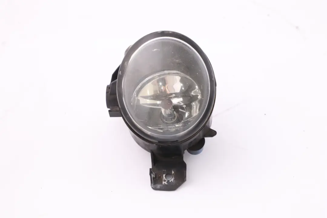 Lampa halogen przeciwmgłowa prawa do BMW E81 E87 E88 o numerze 63176924656 BMW E81 E87 E88 Lampa halogen przeciwmgłowa prawa - SKU 6924656-3 - Numer Części 63176924656