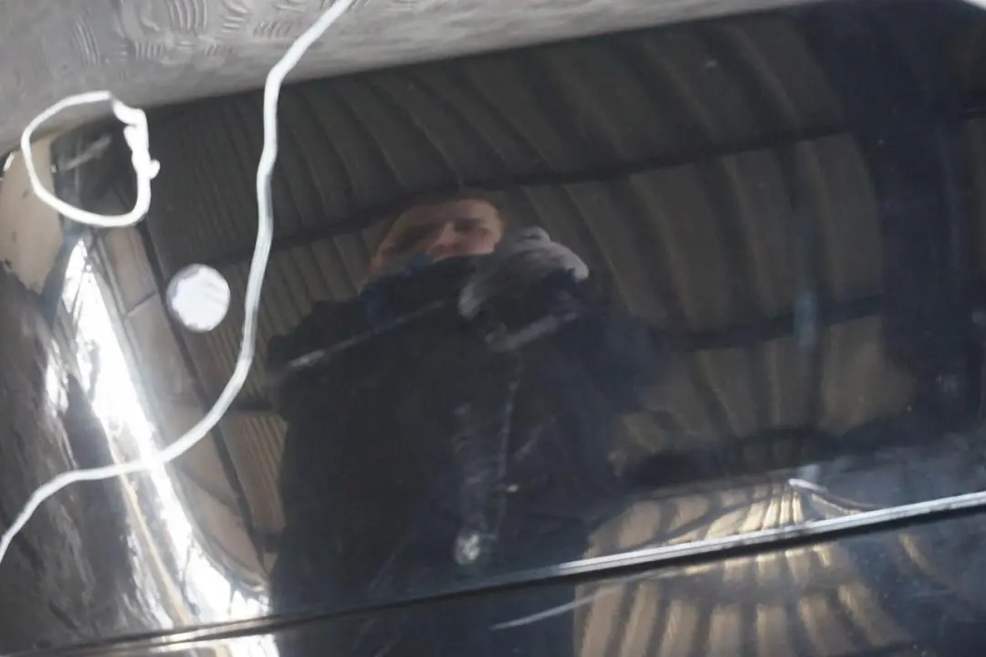 Zderzak tylny tył schwarz II do BMW 3 E90 LCI o numerze 0036875 BMW 3 E90 LCI Zderzak tylny tył schwarz II - SKU 0036875-SCH1 - Numer Części 0036875