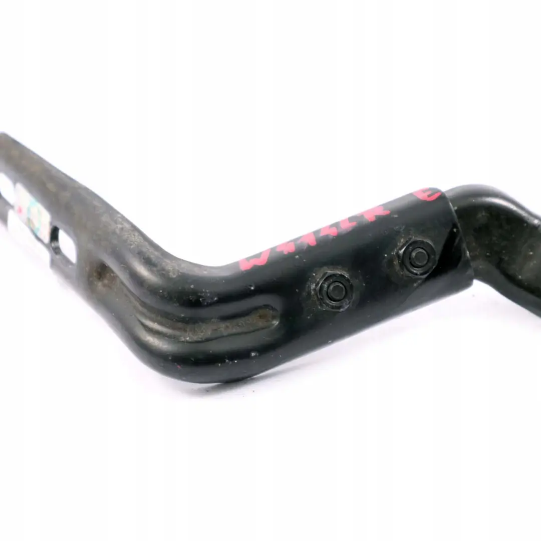 W414 Charnière Supérieure Coulissante Arrière Gauche pour Mercedes Vaneo à propos du numéro de pièce A4147600347 Mercedes Vaneo W414 Charnière Supérieure Coulissante Arrière Gauche - SKU A4147600347 - Numéro de pièce A4147600347