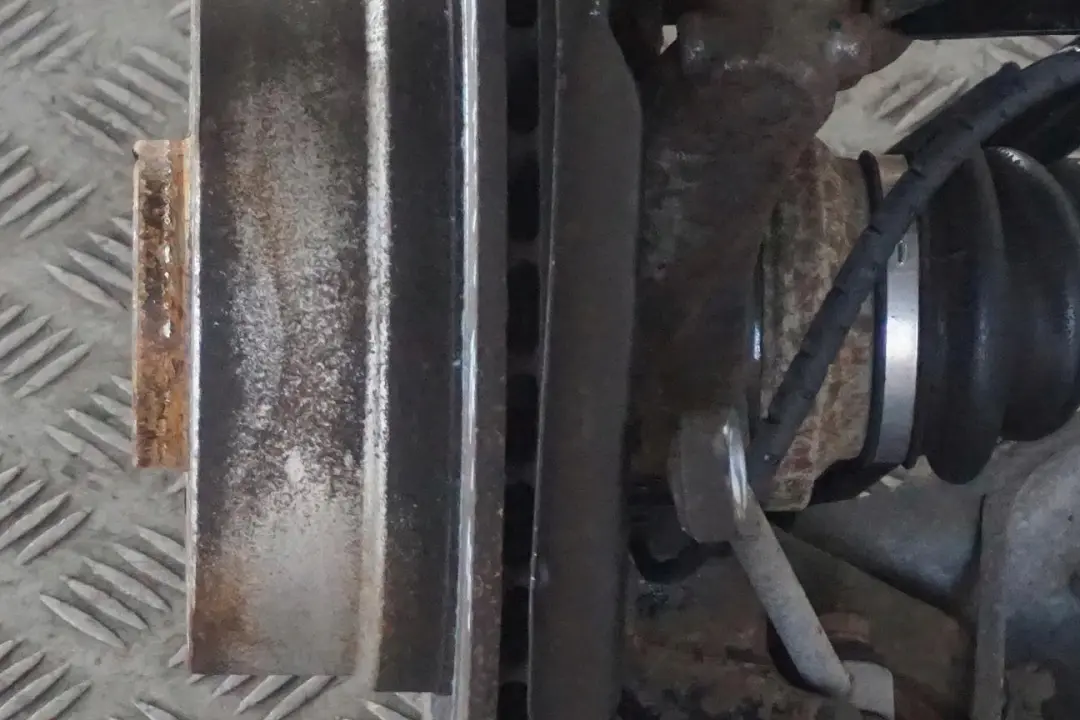 N47 Abtriebswelle Schwenklager Hinten Links für BMW 1 er E88 Cabrio 120d mit Teilenummer 6774809 BMW 1 er E88 Cabrio 120d N47 Abtriebswelle Schwenklager Hinten Links - SKU 6774809-4 - Teilenummer 6774809