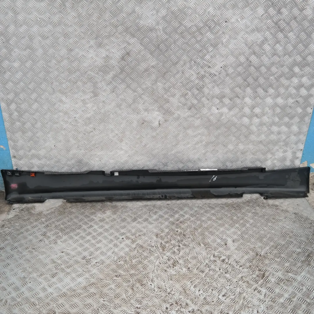 BMW 1 er 15 E87 Schwellerleiste lackiert links Schwarz II - 668 - SKU 0032949-SCH15 - Teilenummer 32949
