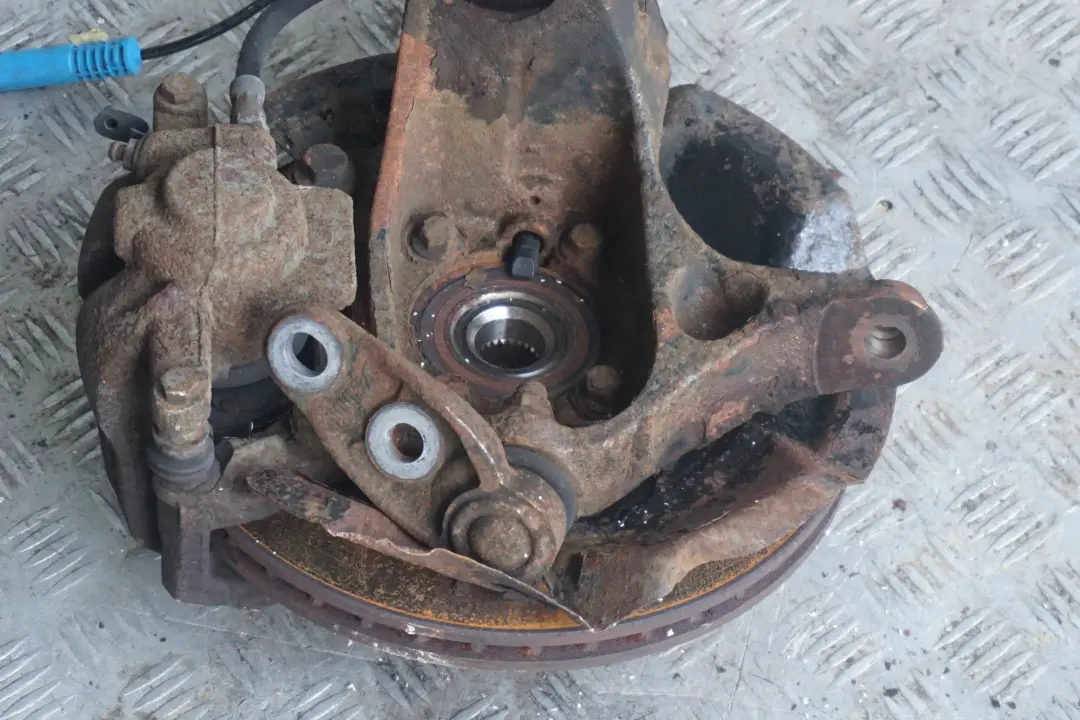 Mini R55 Clubman N12 1.6 StoĂźdĂ¤mpfer Federbein Schwenklager vorne rechts - SKU 6781904-1 - Teilenummer 6781904