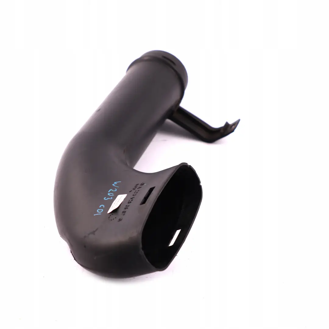 Rura dolot powietrza do MERCEDES W203 200 220 CDI o numerze A2035280607 MERCEDES W203 200 220 CDI Rura dolot powietrza - SKU A2035280607 - Numer Części A2035280607