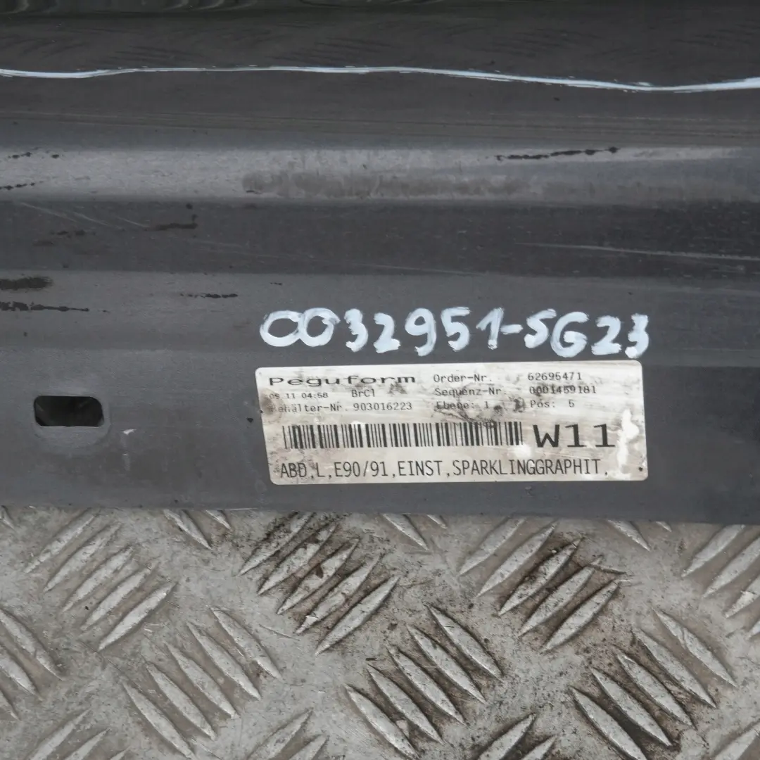 Bas de porte Couverture Seuil gauche petillant Graphite pour BMW 3 E90 E91 à propos du numéro de pièce 32951 BMW 3 E90 E91 Bas de porte Couverture Seuil gauche petillant Graphite - SKU 0032951-SG23 - Numéro de pièce 32951