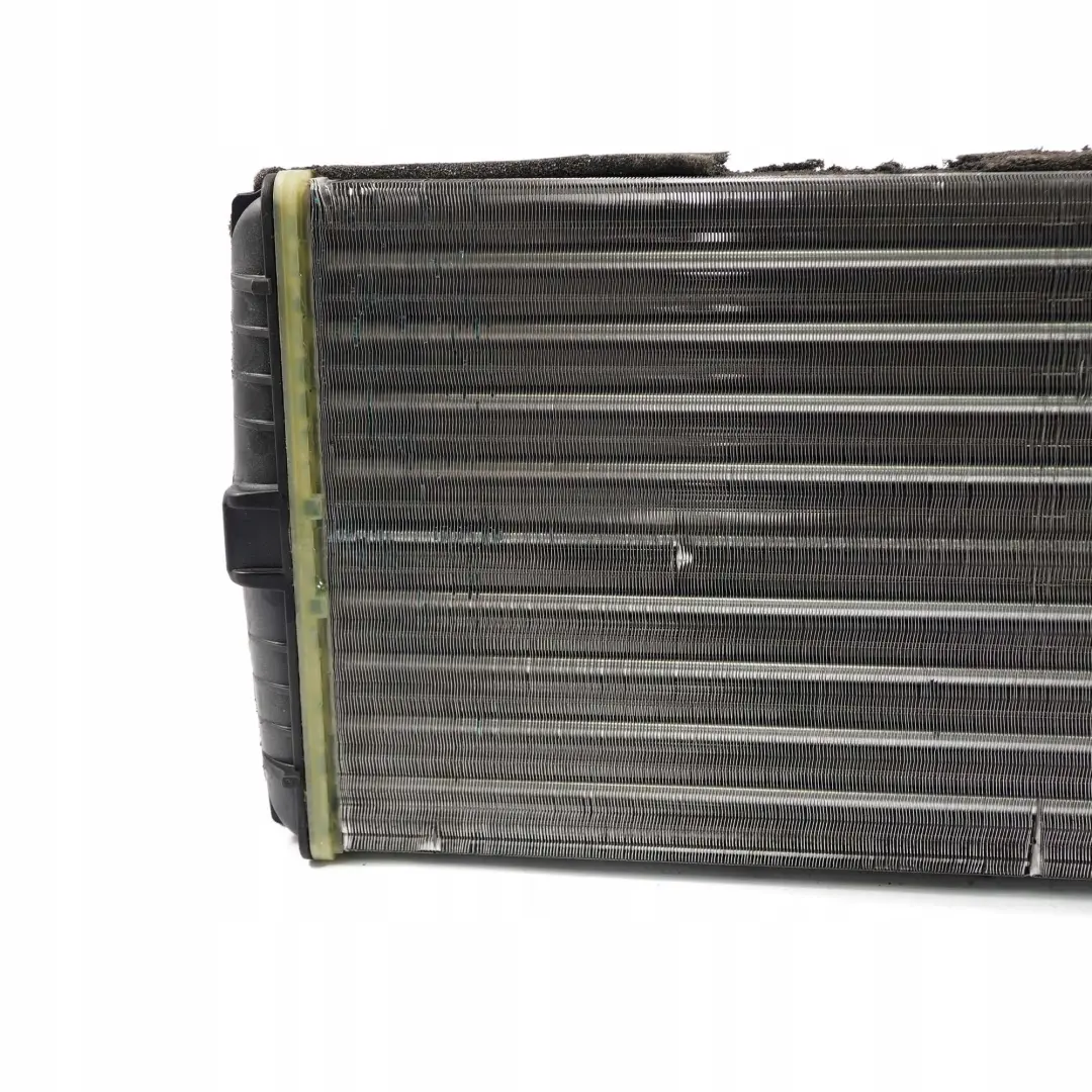 Mercedes-Benz W202 W208 W210 Heat Matrix Heat Exchanger Radiator para con número de pieza A2108300661 Mercedes-Benz W202 W208 W210 Heat Matrix Heat Exchanger Radiator - SKU A2108300661 - Número de pieza A2108300661