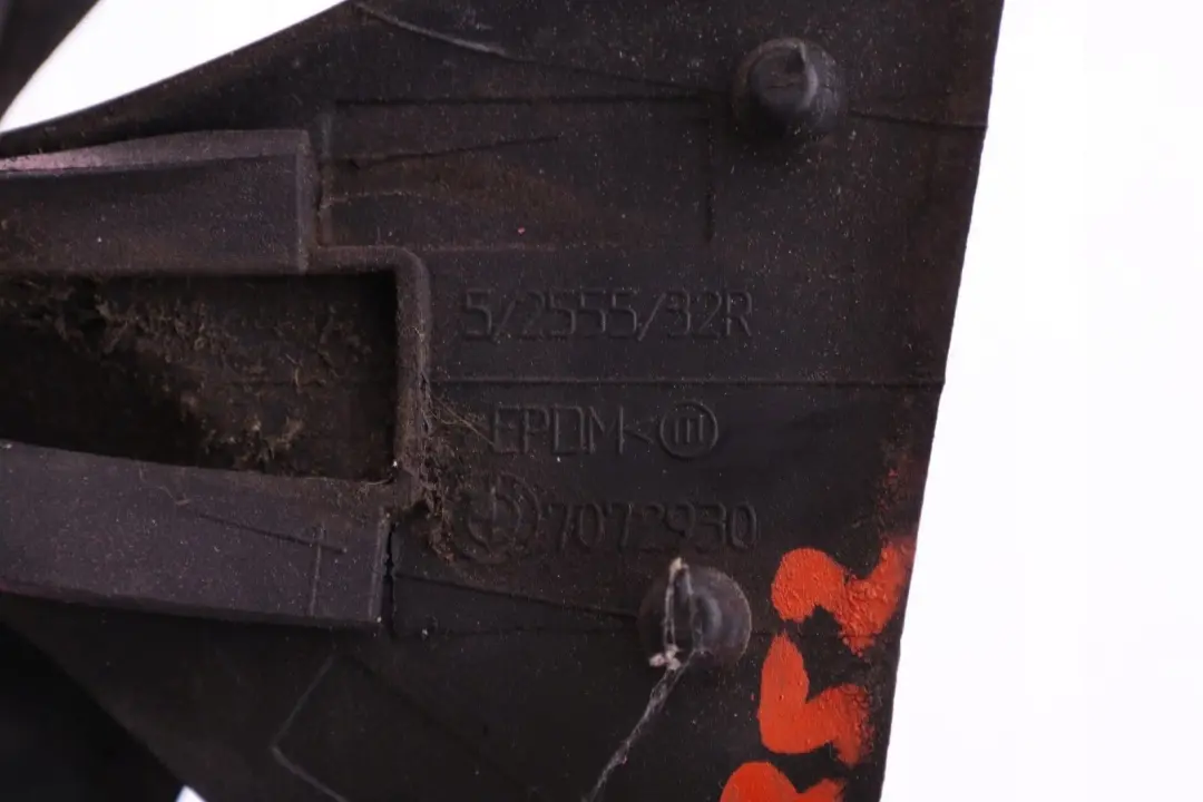 Schachtabdeckung innen rechts 5136 für Mini R52 mit Teilenummer 7072930 Mini R52 Schachtabdeckung innen rechts 5136 - SKU 7072930 - Teilenummer 7072930