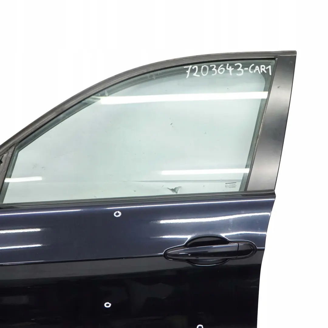 Porta Anteriore Sinistra Nero Carbone Nero Metallizzato - 416 per BMW E90 E91 con numero di parte 7203643 BMW E90 E91 Porta Anteriore Sinistra Nero Carbone Nero Metallizzato - 416 - SKU 7203643-CAR1 - Numero di parte 7203643