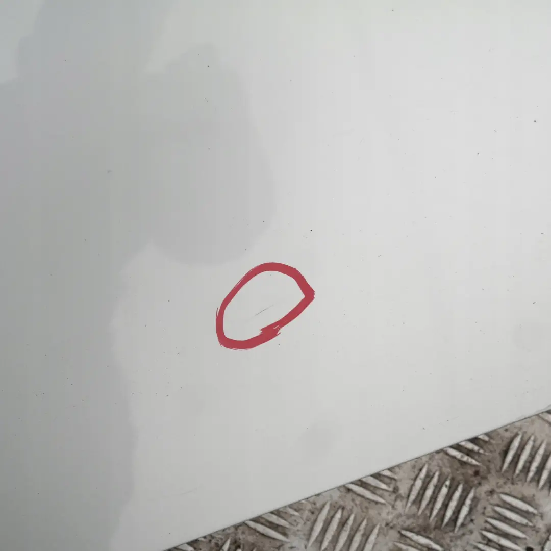 Door Rear Right O/S Titansilber Silver Silber - 354 to BMW 3 SERIES 10 E90 E90N LCi with Part number 7203648 BMW 3 SERIES 10 E90 E90N LCi Door Rear Right O/S Titansilber Silver Silber - 354 - SKU 7203648-TS10 - Part number 7203648