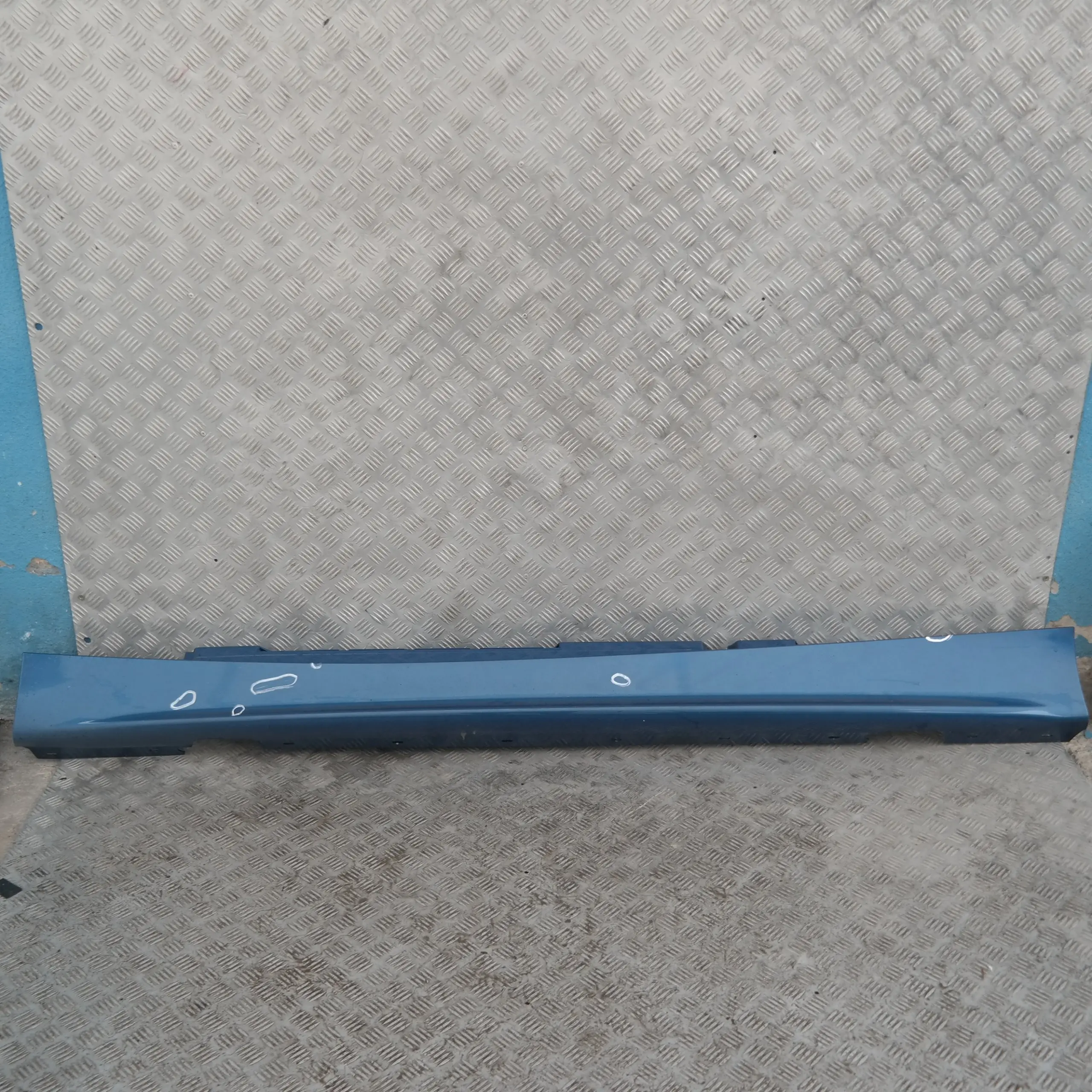 BMW 1 SERIES 11 E87 Sill Strip Side Skirt Left N/S Sydneyblau Sydney Blue - A19