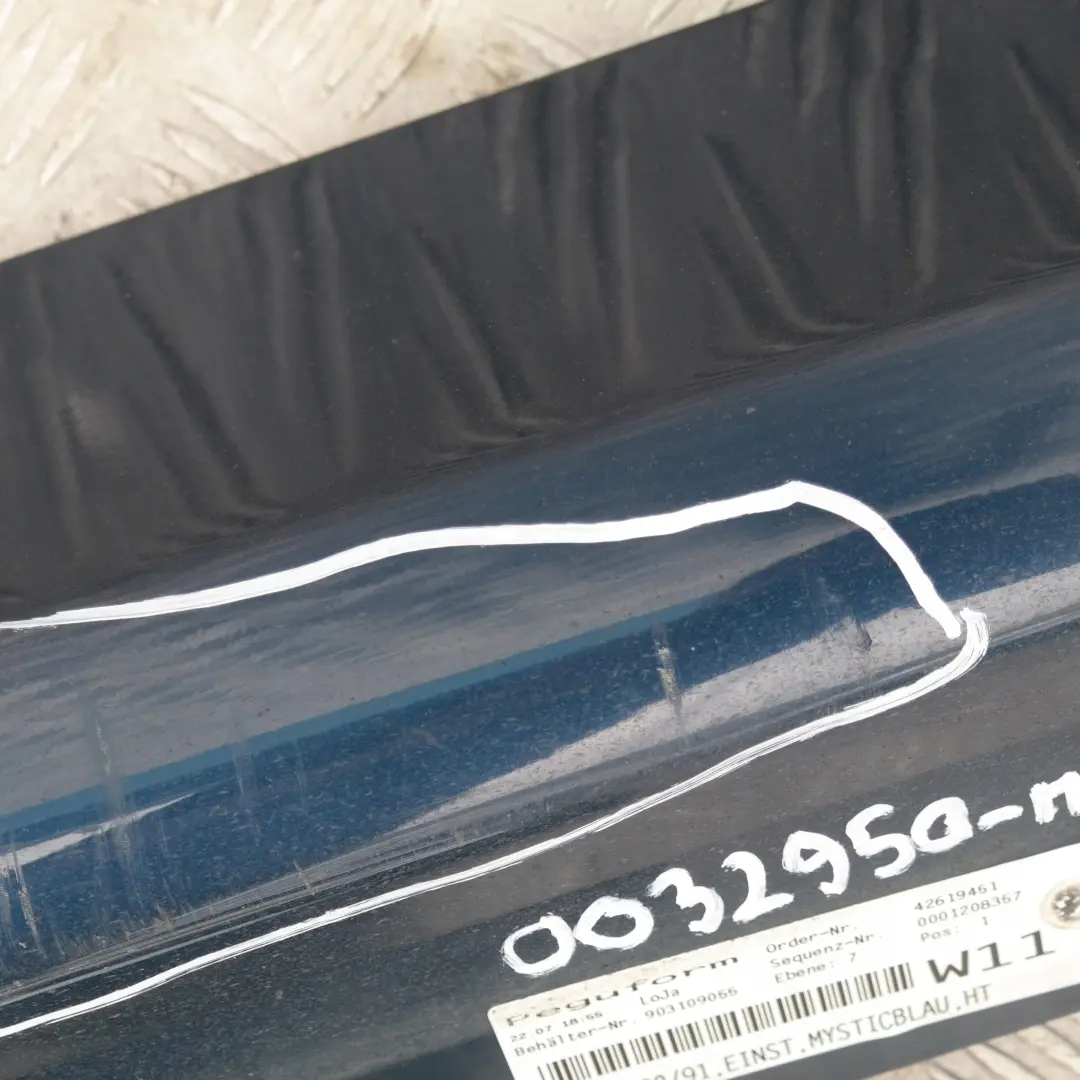 Baguette de seuil jupe latérale droite Bleu Mystique Métallisé pour BMW E90 E91 à propos du numéro de pièce 32950 BMW E90 E91 Baguette de seuil jupe latérale droite Bleu Mystique Métallisé - SKU 0032950-MYS1 - Numéro de pièce 32950