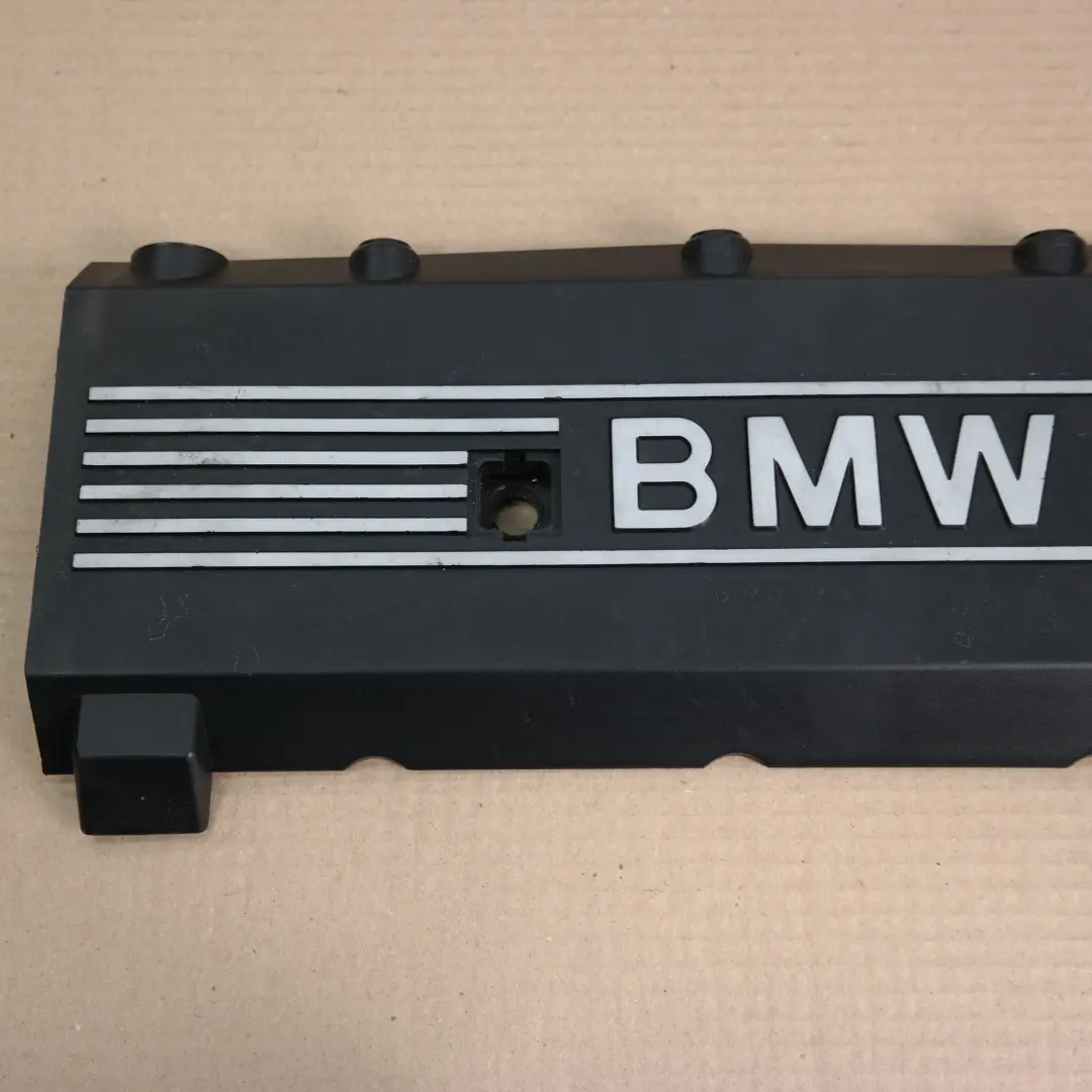 BMW 5 E39 E53 Tapa Culata Motor Cubierta Izquierda - SKU 1702857 - Número de pieza 1702857