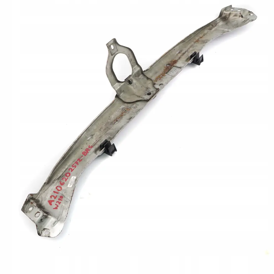 Mercedes-Benz W210 Masque Verrouillage de Capot Support Serrure Argent - 744 pour à propos du numéro de pièce A2106202572 Mercedes-Benz W210 Masque Verrouillage de Capot Support Serrure Argent - 744 - SKU A2106202572-BRS - Numéro de pièce A2106202572