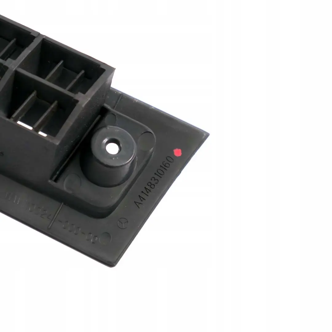 Mercedes-Benz Vaneo W414 Salpicadero Tobera superior derecha para con número de pieza A4148310160 Mercedes-Benz Vaneo W414 Salpicadero Tobera superior derecha - SKU A4148310160 - Número de pieza A4148310160