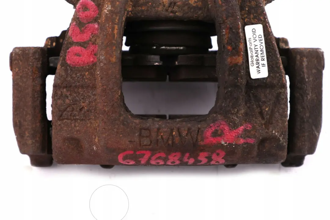 Zacisk hamulcowy prawy przód do MINI R50 R52 R53 o numerze 6768458 MINI R50 R52 R53 Zacisk hamulcowy prawy przód - SKU 6768458 - Numer Części 6768458