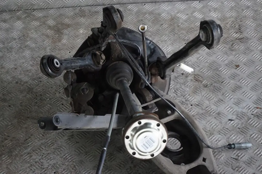 M47N2 Rear Right O/S Spring Strut Leg Brake Suspension Hub to BMW 1 E87 118d with Part number 6774810 BMW 1 E87 118d M47N2 Rear Right O/S Spring Strut Leg Brake Suspension Hub - SKU 6774810-20 - Part number 6774810