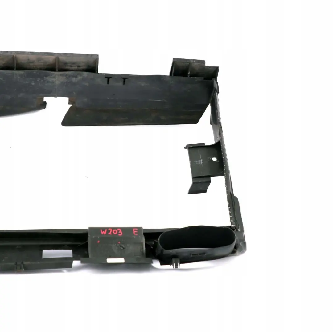 Benz W203 C 180 240 320 Kühlerzarge Kühlerrahmen für Mercedes mit Teilenummer A2035050730 Mercedes Benz W203 C 180 240 320 Kühlerzarge Kühlerrahmen - SKU A2035050730 - Teilenummer A2035050730