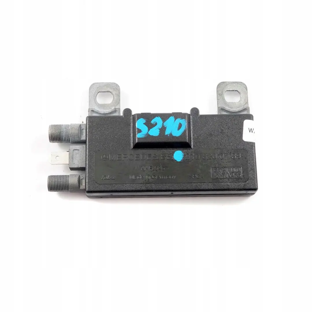 Mercedes-Benz W210 Familiare Amplificatore Antenna per con numero di parte A2108200789 Mercedes-Benz W210 Familiare Amplificatore Antenna - SKU A2108200789 - Numero di parte A2108200789