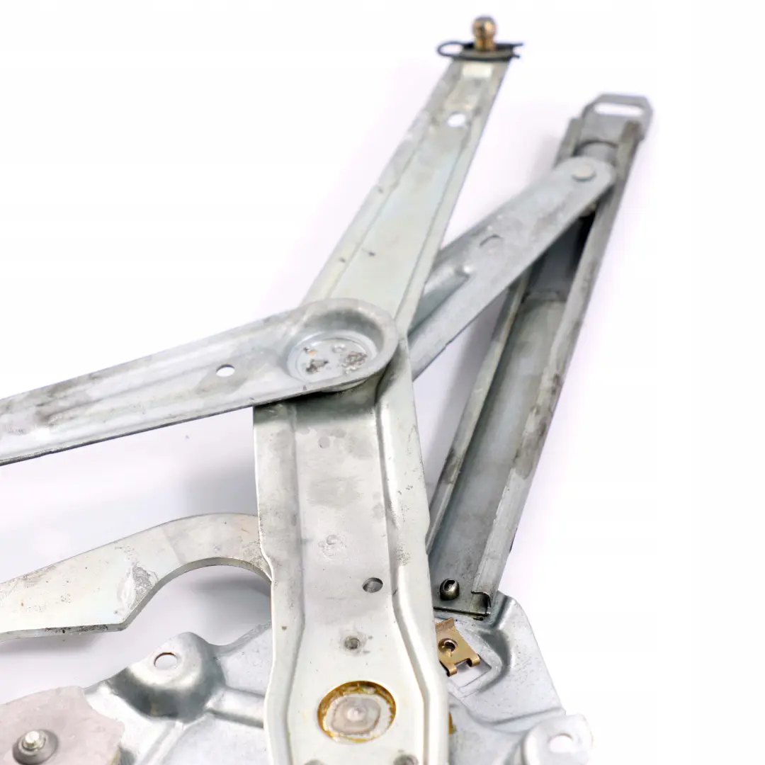 Front Right O/S Door Window Lifter to BMW 3 E36 Saloon Touring Compact with Part number 1977610 BMW 3 E36 Saloon Touring Compact Front Right O/S Door Window Lifter - SKU 1977610-1 - Part number 1977610