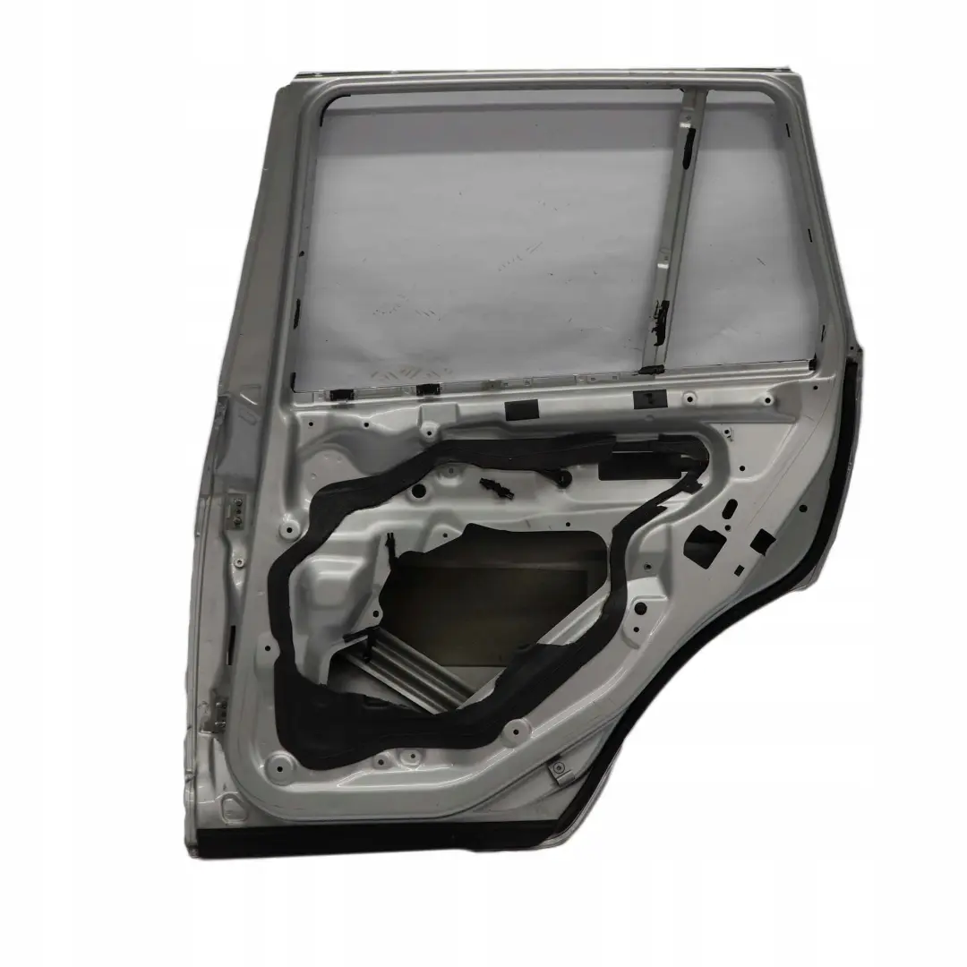 Reihe E83 Beifahrer Tür Hinten Rechts Titansilber Titan Silber - 354 für BMW X3 mit Teilenummer 3449338 BMW X3 Reihe E83 Beifahrer Tür Hinten Rechts Titansilber Titan Silber - 354 - SKU 3449338-TS - Teilenummer 3449338