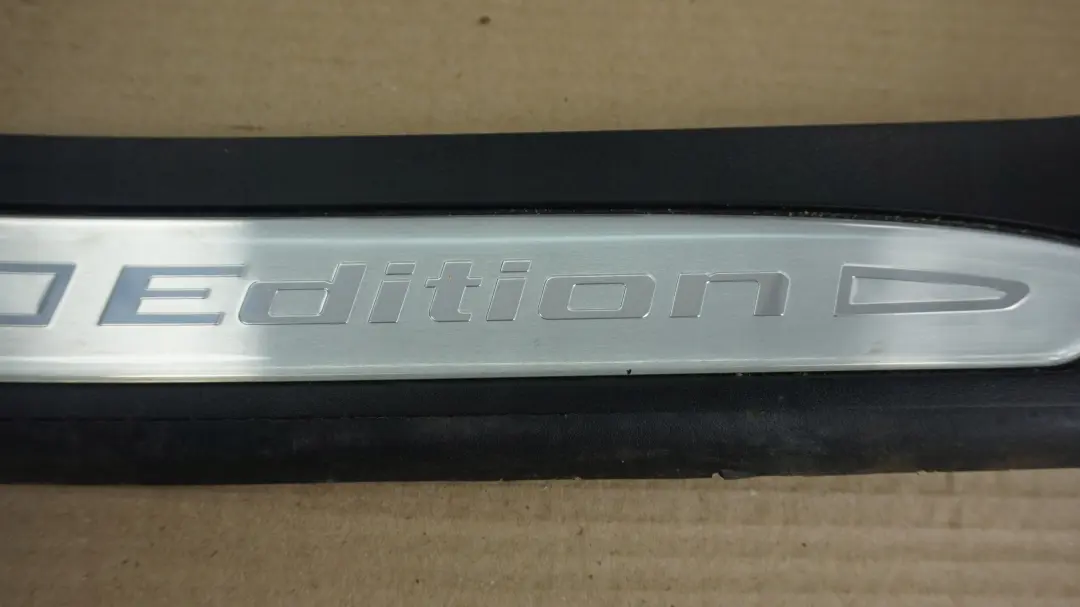 Osłona listwa progu tył prawa do BMW E60 E61 LCI o numerze 7172292 BMW E60 E61 LCI Osłona listwa progu tył prawa - SKU 7172292 - Numer Części 7172292