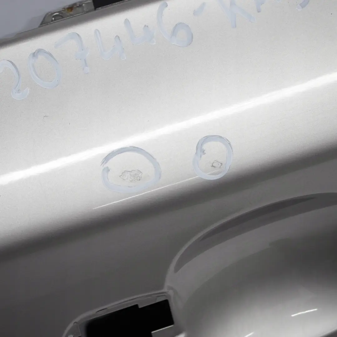 Droite Cachemire Argent - A72 pour BMW E81 E82 E88 Porte avant à propos du numéro de pièce 7207446 BMW E81 E82 E88 Porte avant Droite Cachemire Argent - A72 - SKU 7207446-KAS - Numéro de pièce 7207446