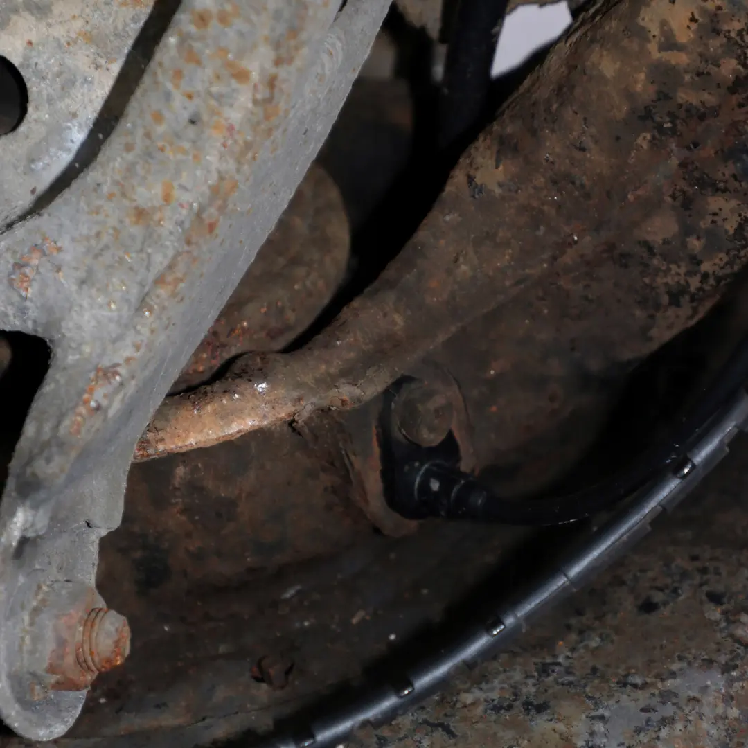 BMW X3 E83 2.0d N47 Suspensión Trasera Derecha Brazo Pierna Disco Pinza de Freno - SKU 3420502-4 - Número de pieza 3420502