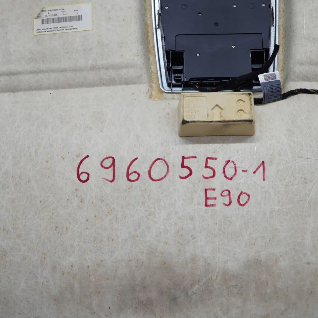 Podsufitka szara 7143284 do BMW E90 Sedan o numerze 6960550 BMW E90 Sedan Podsufitka szara 7143284 - SKU 6960550-1 - Numer Części 6960550