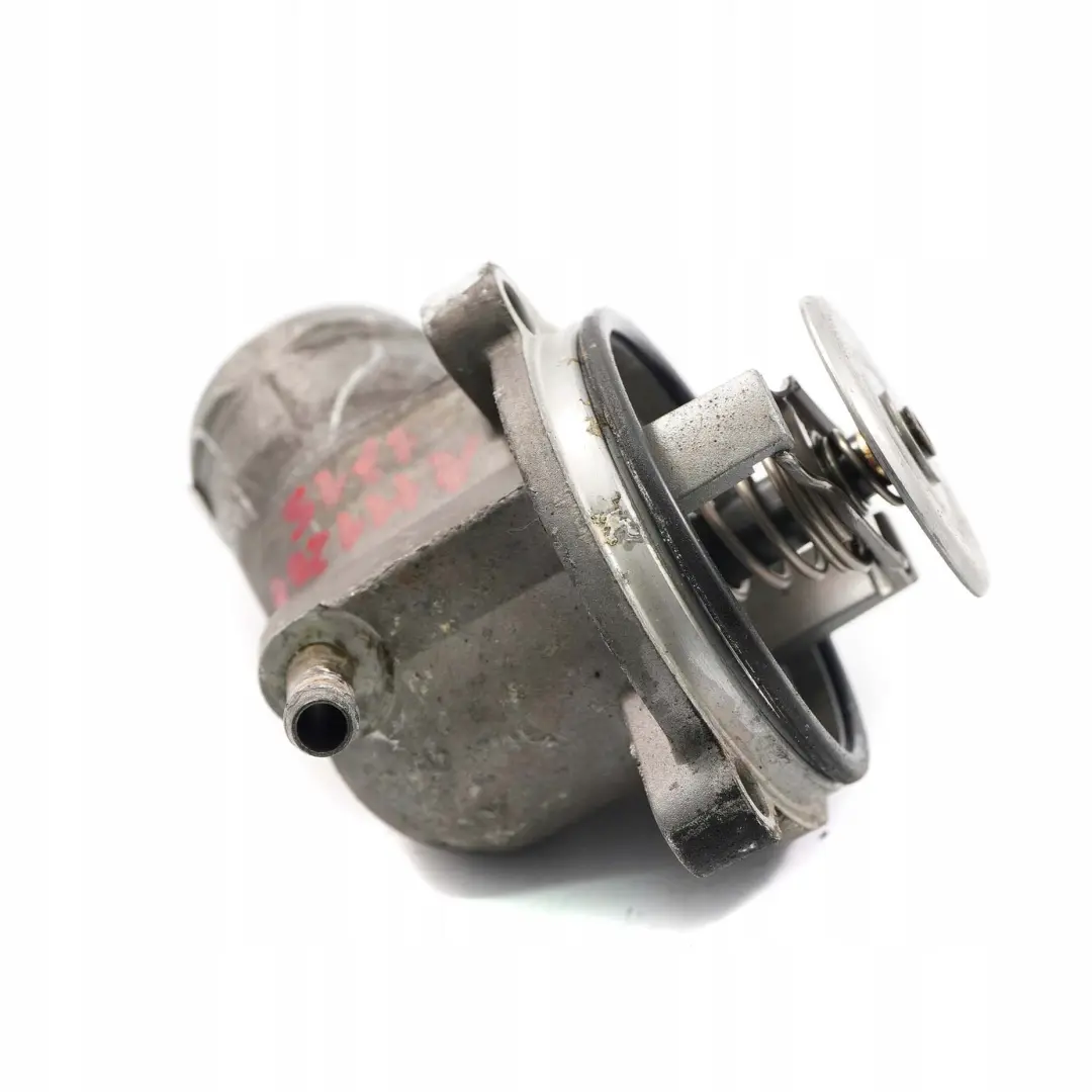  Mercedes-Benz C 180 200 K 230 W203 M111 Thermostat Kühlwasser A1112030975 - SKU A1112001715 - Teilenummer A1112001303