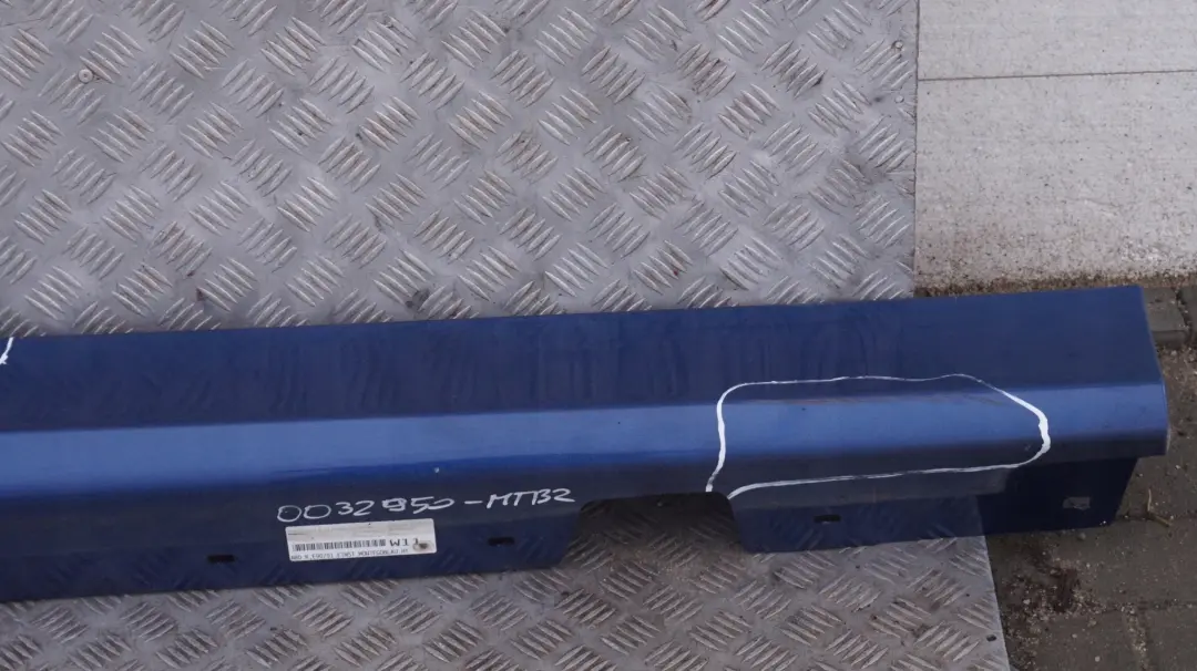Sill Strip Side Skirt Right O/S Montegoblau Blau Blue to BMW 3 Series 2 E90 E91 with Part number 51770032950 BMW 3 Series 2 E90 E91 Sill Strip Side Skirt Right O/S Montegoblau Blau Blue - SKU 0032950-MTB2 - Part number 51770032950