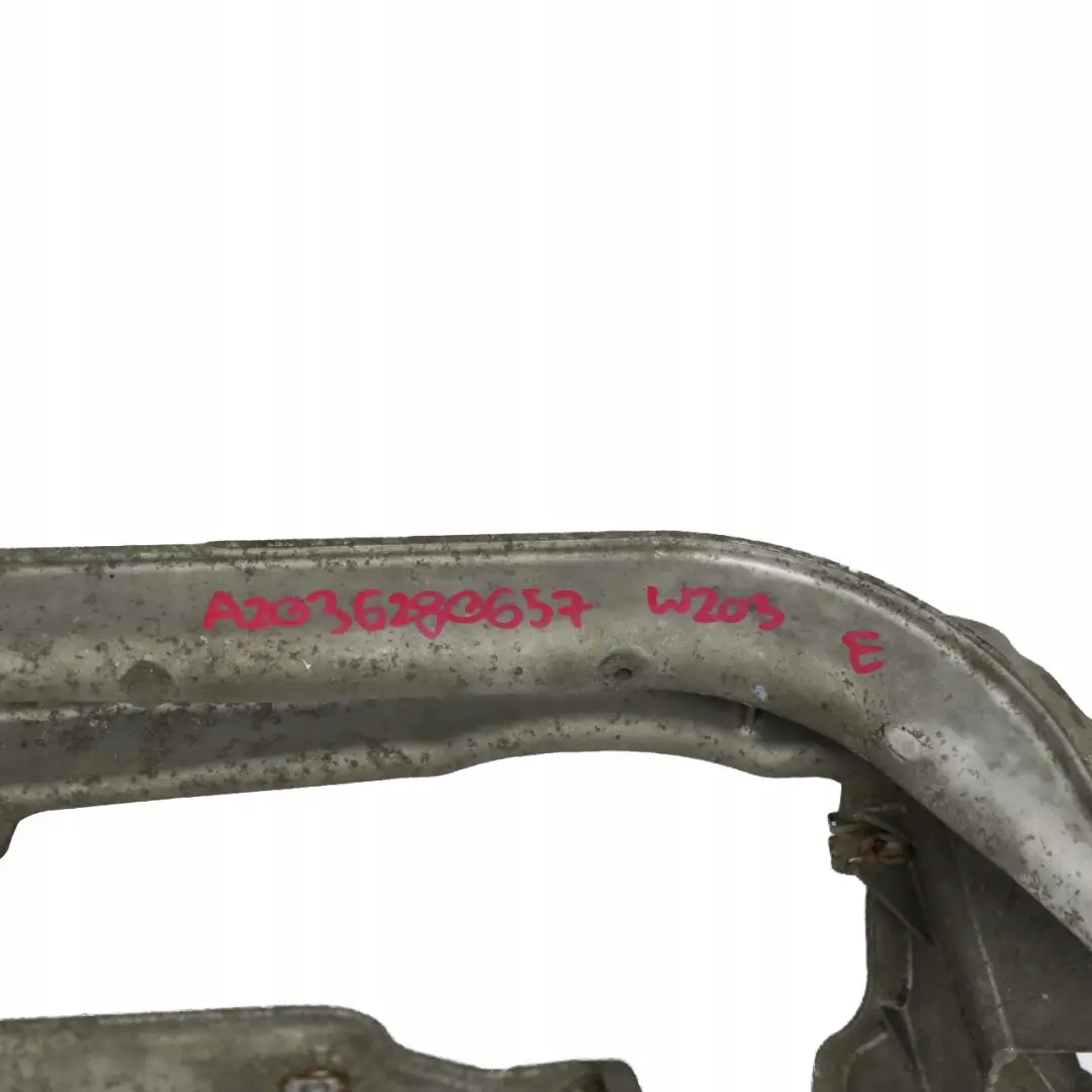 Benz C Classe CLK W203 C209 Support De L'Essieu Avant Vorderdachse pour Mercedes à propos du numéro de pièce A2036280657 Mercedes Benz C Classe CLK W203 C209 Support De L'Essieu Avant Vorderdachse - SKU A2036280657 - Numéro de pièce A2036280657