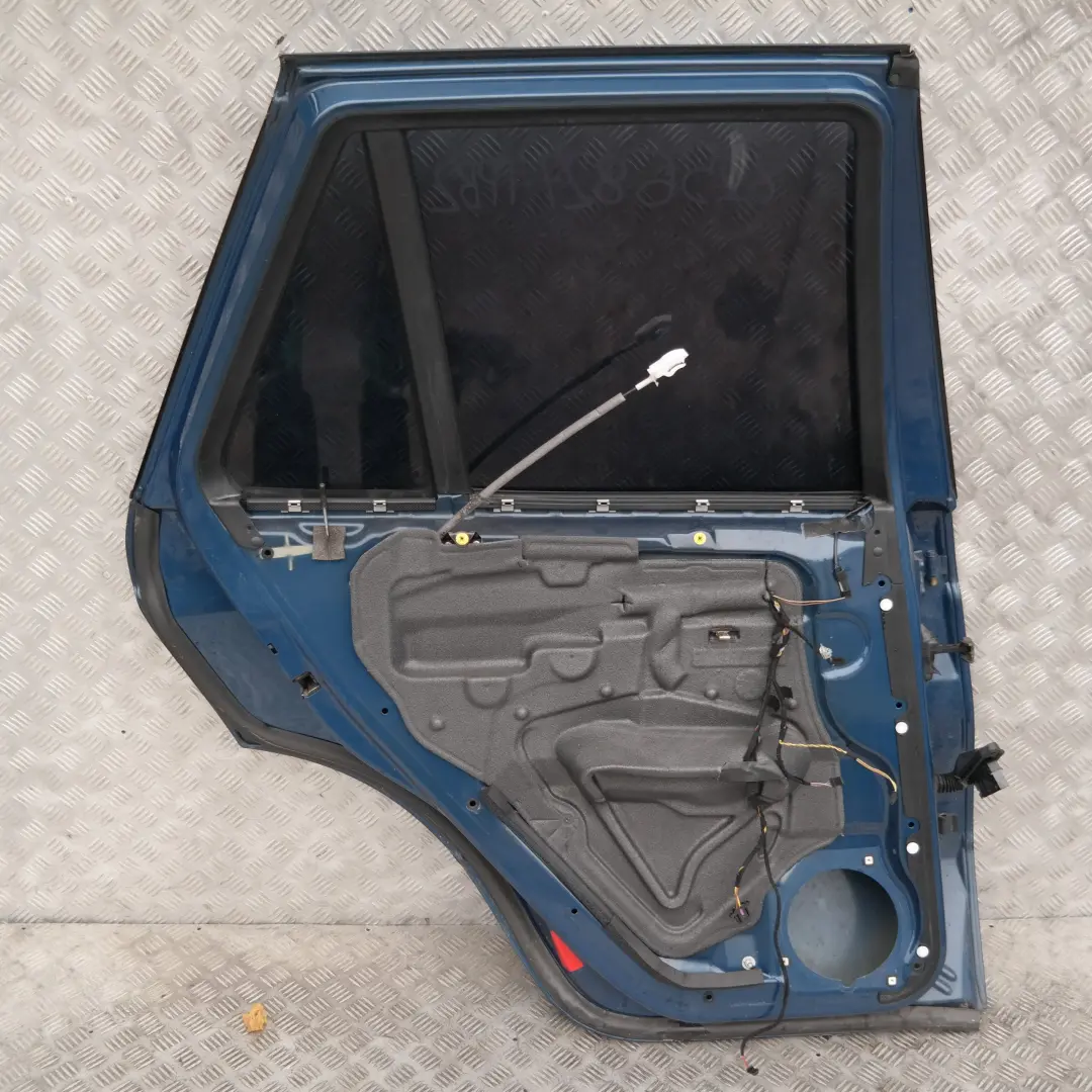 Fahrerseite Tür hinten links Topasblau Topas Blau Metallic 364 für BMW X5 er E53 mit Teilenummer 8256827 BMW X5 er E53 Fahrerseite Tür hinten links Topasblau Topas Blau Metallic 364 - SKU 8256827-TPB2 - Teilenummer 8256827