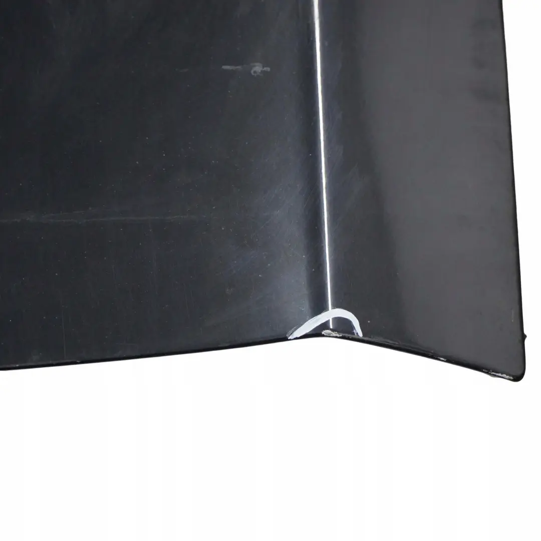 Porta Anteriore Destra Schwarz 2 Black - 668 per BMW E87 con numero di parte 7191012 BMW E87 Porta Anteriore Destra Schwarz 2 Black - 668 - SKU 7191012-SCH3 - Numero di parte 7191012